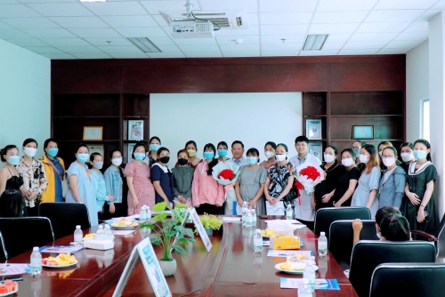Lớp học Tiền Sản Tháng 5 Bệnh Viện Đa Khoa Tâm Trí Nha Trang | Khá đông mẹ bầu tham gia