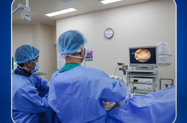 BỆNH VIỆN ĐA KHOA TÂM TRÍ NHA TRANG THỰC HIỆN THÀNH CÔNG KỸ THUẬT NỘI SOI CỘT SỐNG HAI CỔNG