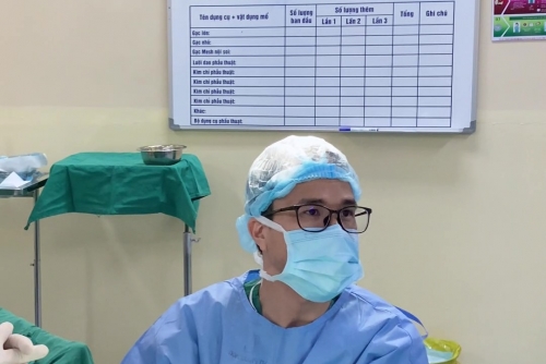 LOẠI BỎ KHỐI U TUYẾN TIỀN LIỆT 76G BẰNG NỘI SOI LASER