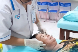 NỤ CƯỜI TRỞ LẠI SAU 10 NGÀY ĐIỀU TRỊ LIỆT MẶT TẠI TÂM TRÍ NHA TRANG