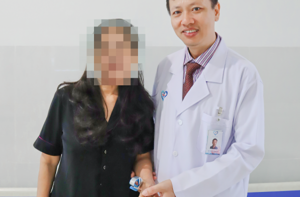 GÃY LÚN ĐỐT SỐNG SAU TAI NẠN: BỆNH NHÂN HỒI PHỤC SAU 2 NGÀY NHỜ KỸ THUẬT BẮT VÍT QUA DA